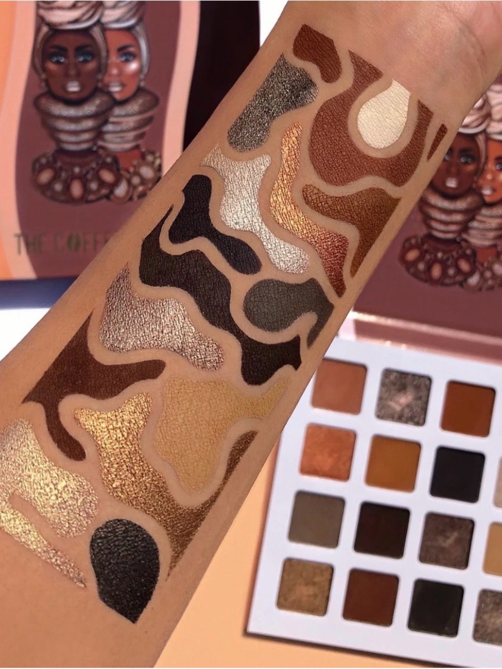 Juvia’s Place The Coffee Shop Eyeshadow Palette - Picture 3 of 7